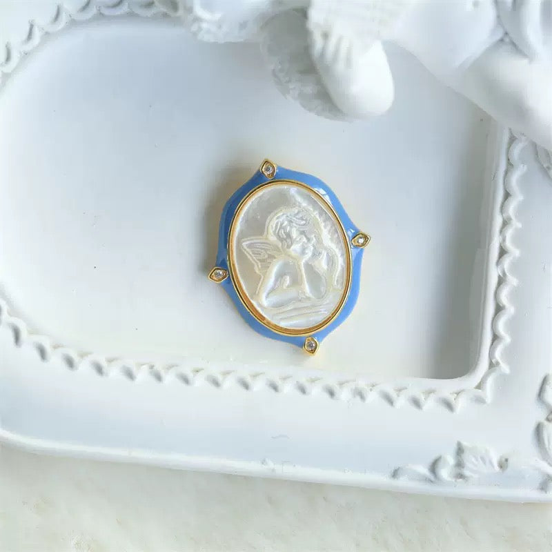 S925 Silver Cupid Cameo Necklace – White Mother-of-Pearl Relief Pendant with Cloisonné Enamel