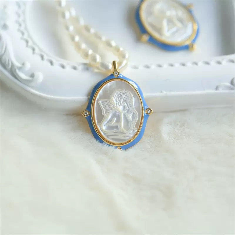 S925 Silver Cupid Cameo Necklace – White Mother-of-Pearl Relief Pendant with Cloisonné Enamel