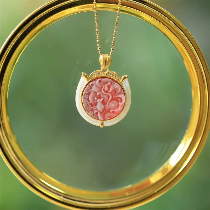 S925 Silver Nine-Tailed Fox Cameo Pendant – Hand-Carved Mother-of-Pearl Jewelry (Blue / Rose Red)