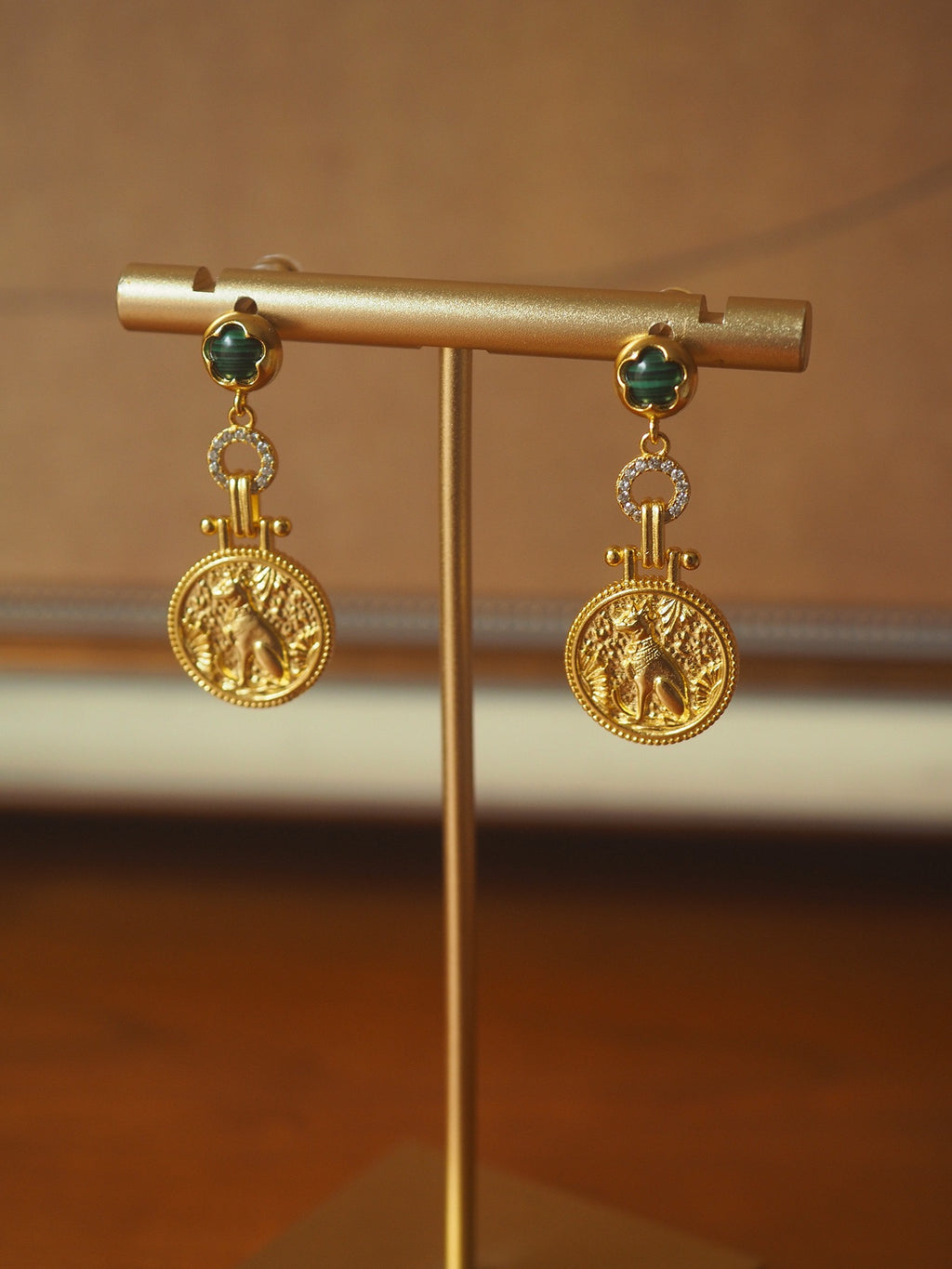 Vintage Malachite Coin Drop Earrings – Gold-Plated Palace Style Retro Statement Jewelry