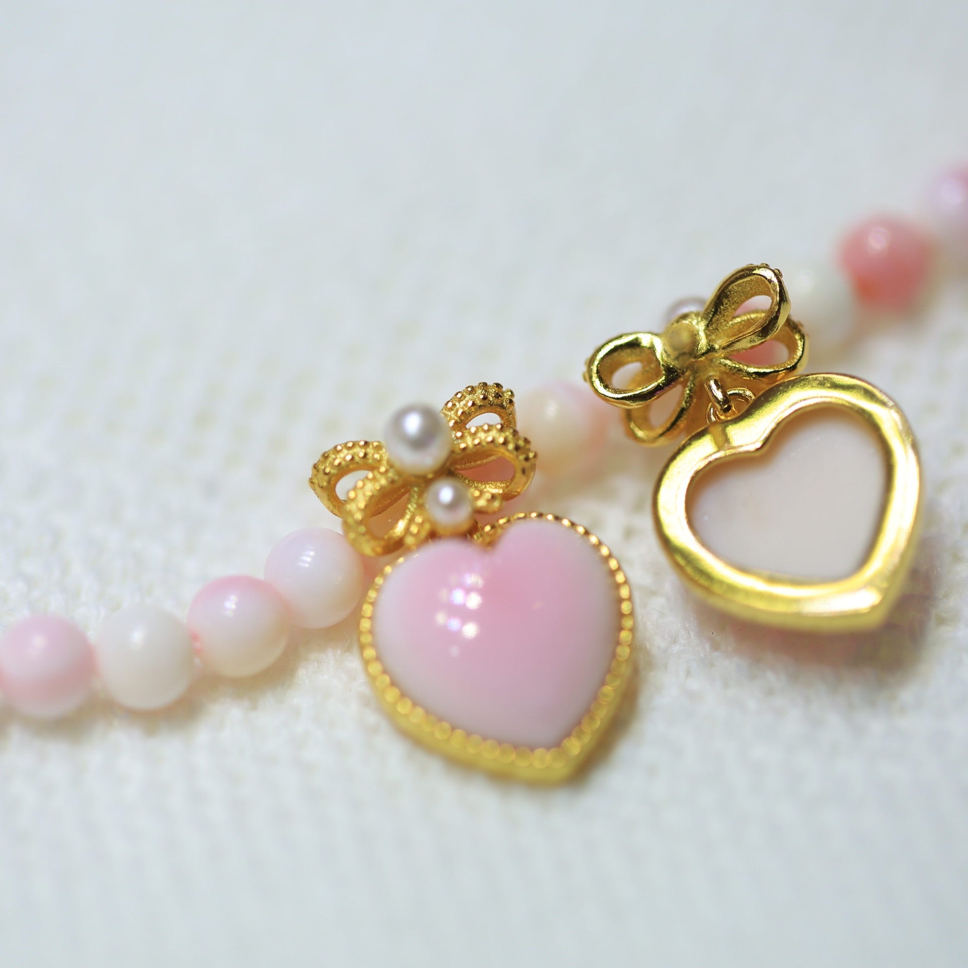 S925 Silver Pink Queen Conch Heart Earrings – Vintage Bow & Pearl Cameo Design