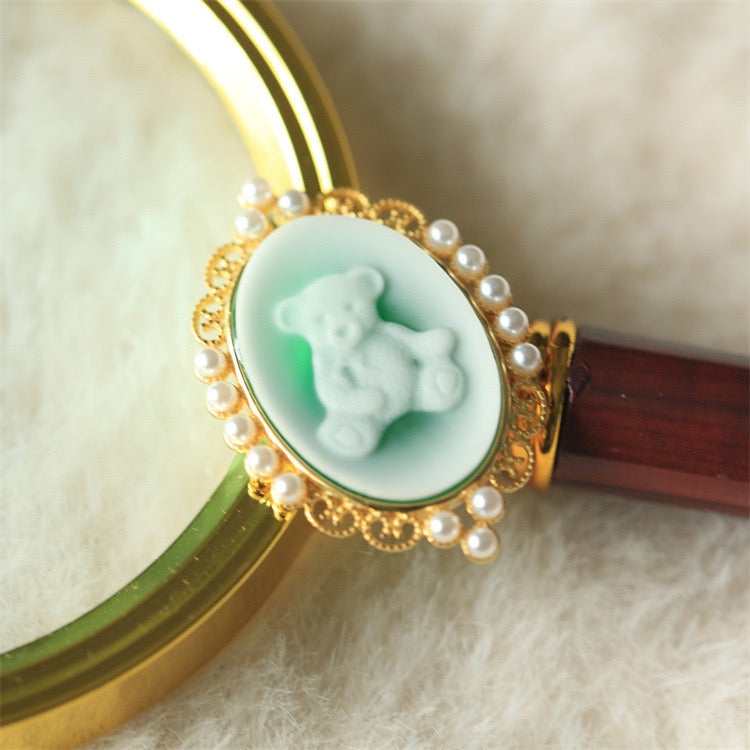 S925 Silver Green Agate Teddy Cameo Pendant – Vintage Hand-Carved Bear Design