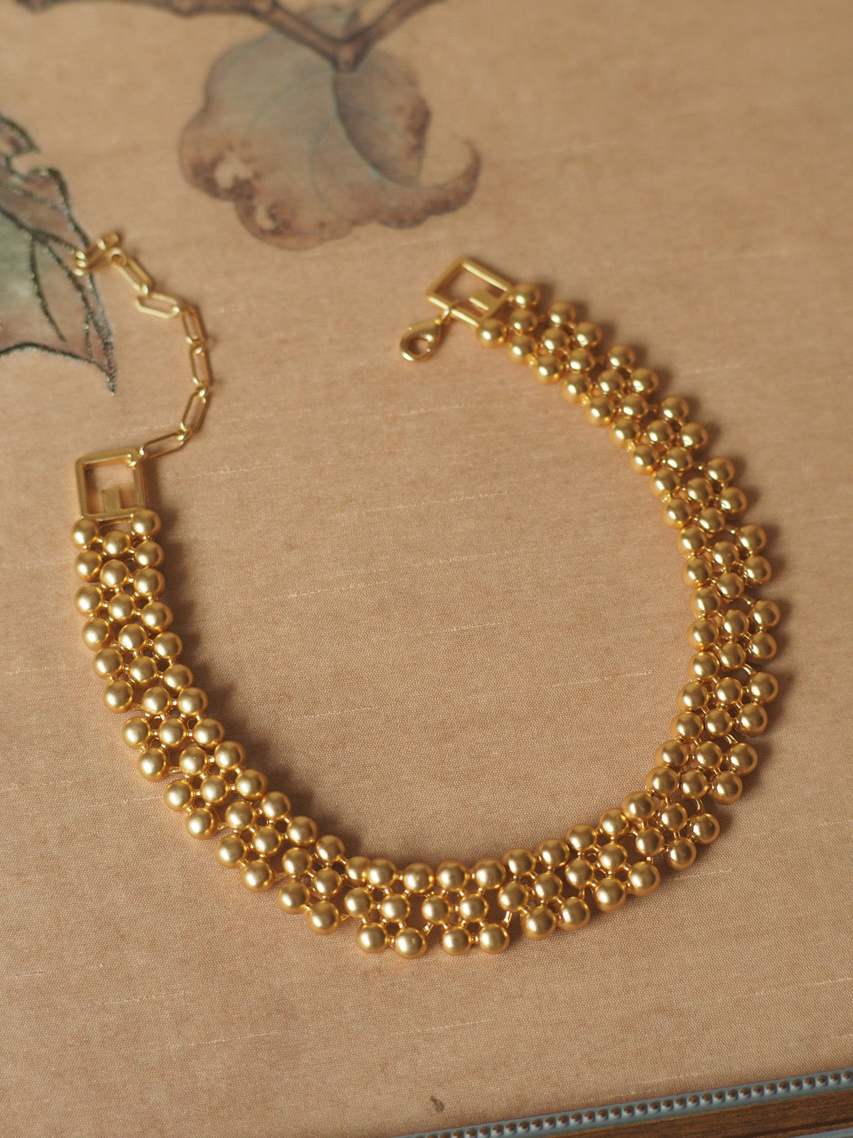 Vintage Gold Bead Choker Necklace – Monet-Inspired Floral Luxury Retro Jewelry