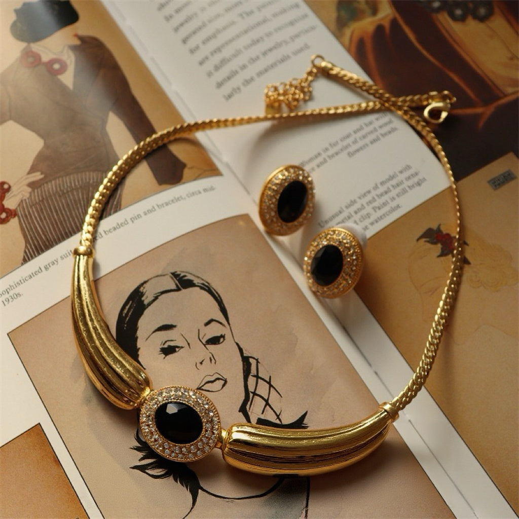 Vintage Black Stone Gold Choker Necklace & Stud Earrings Set – Old Money Retro Elegance