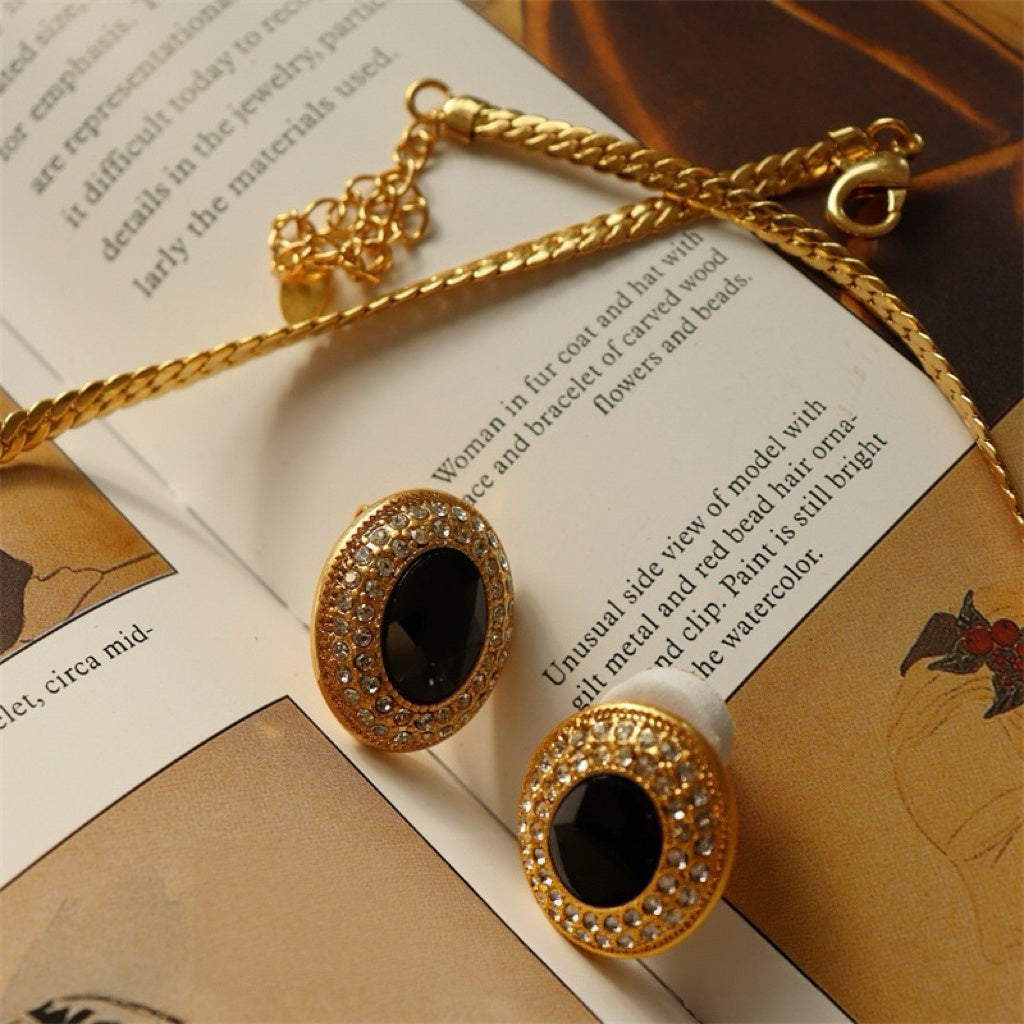 Vintage Black Stone Gold Choker Necklace & Stud Earrings Set – Old Money Retro Elegance
