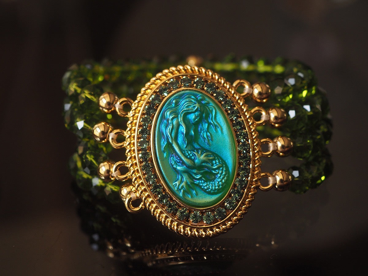 Vintage Green Mermaid Cameo Bracelet | Handcrafted Ocean-Inspired Crystal Jewelry