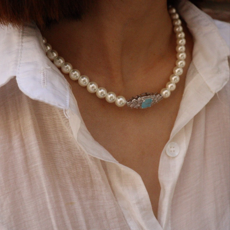 Art Deco Pearl Necklace with Aqua Crystal Center – White Gold Plated Statement Jewelry