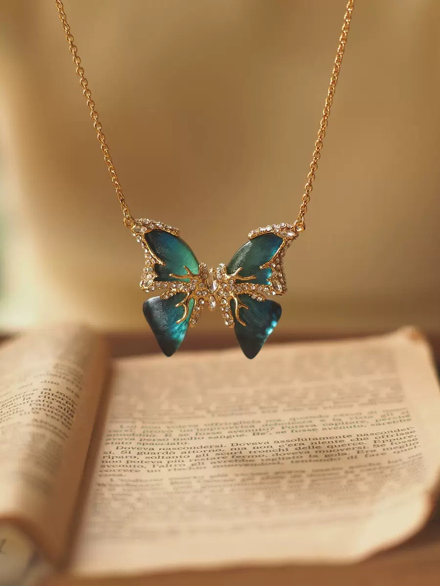 Vintage Iridescent Butterfly Pendant Necklace – Adjustable Art-Inspired Statement Jewelry