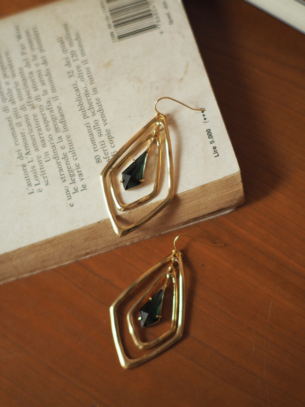 Geometric Green Crystal Drop Earrings – Minimalist Retro Art Statement Design